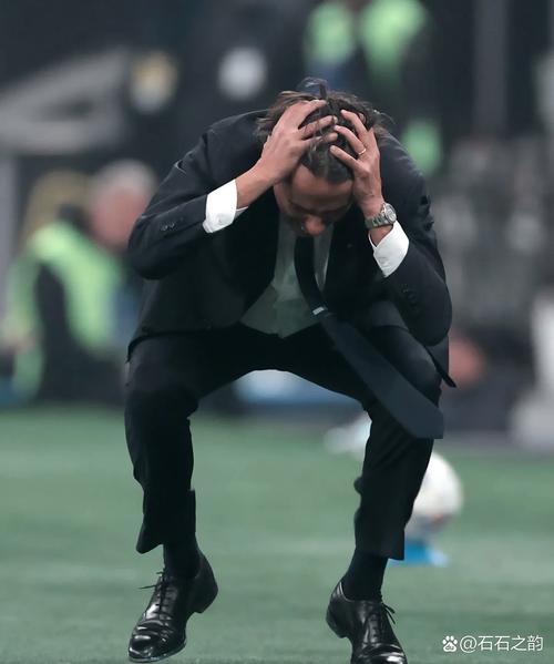 范戴克谈诺阿·朗伤情:严重意外 与安菲尔德球场无关