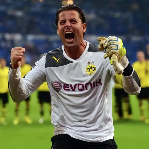 汉堡门将赛前谈多特客场战：偶像魏登费勒 队友潜力十足