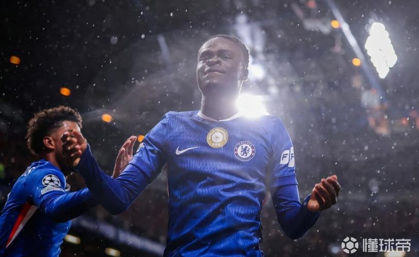 BBC体育:莫耶斯盛赞埃弗顿3-0切尔西 联赛前十即赛季成功