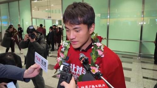 李昊因伤缺席两级国字号集训 晒聚餐视频回应