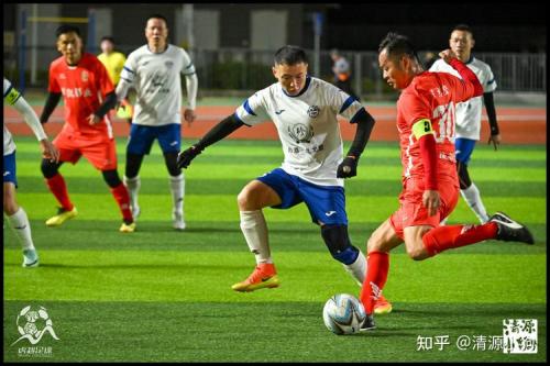 2026闽超厦门队阵容揭晓 草根球员齐聚冲击冠军