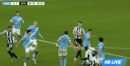 英联杯决赛搞笑名场面：谢尔基赛场演技引热议