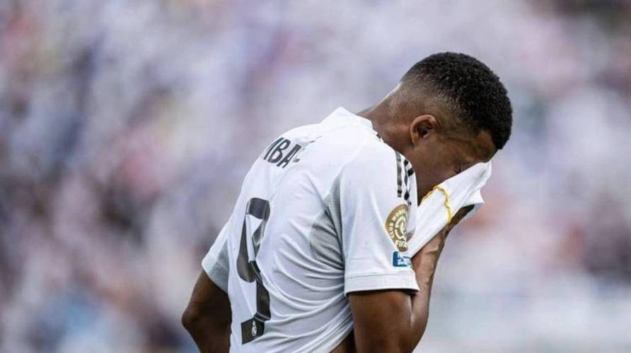 姆巴佩怒斥皇马膝盖误诊 更换医生避生涯危机