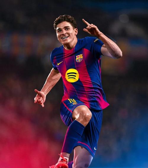 西媒记者曝巴萨引援节奏：不急追阿尔瓦雷斯 报价不超8000万欧