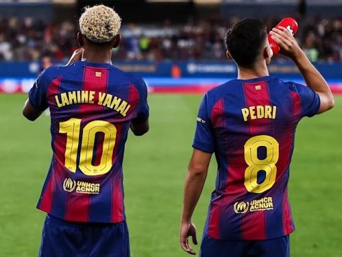 《世界体育报：巴萨拟调整两将合同 加薪升级解约金条款》