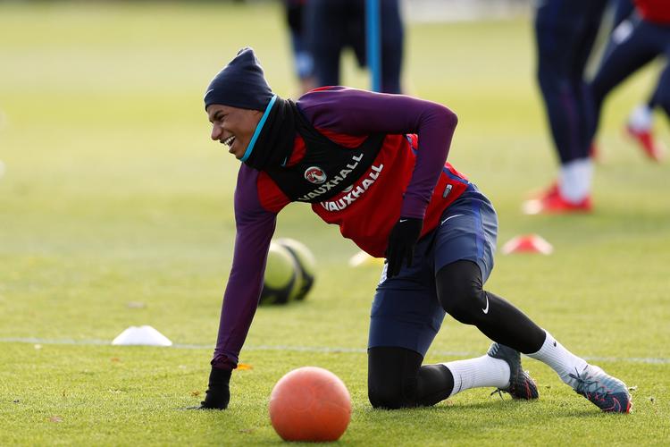 英格兰队集训：霍尔畅谈入选心声 称已完成蜕变