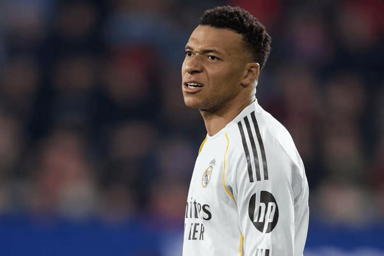 姆巴佩辟谣皇马膝盖误诊 此前权威媒体曾确认