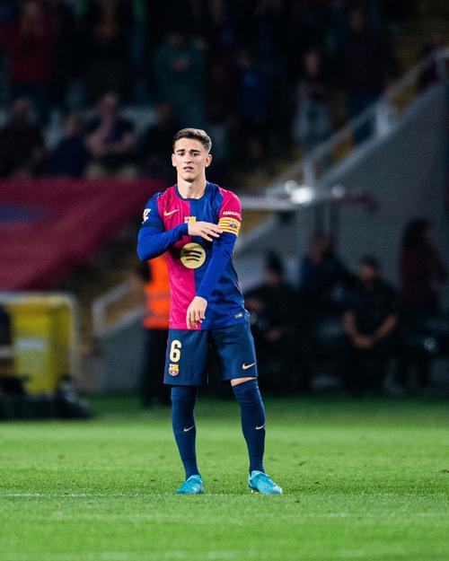 巴萨本赛季9人佩戴队长袖标 德容16次居首