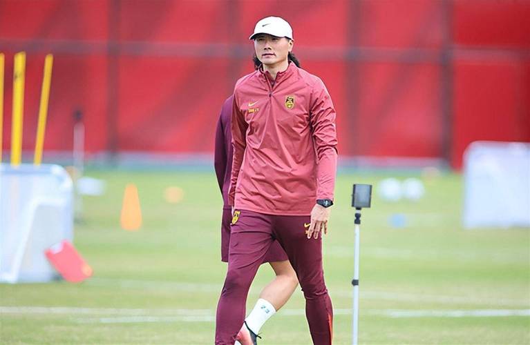 国足2-0力克世界杯新军库拉索 邵佳一正赛首秀引热议