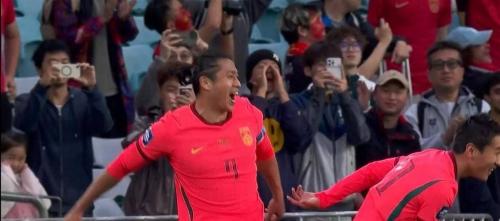 国足友谊赛2-0领先库拉索！张玉宁破门斩获进球