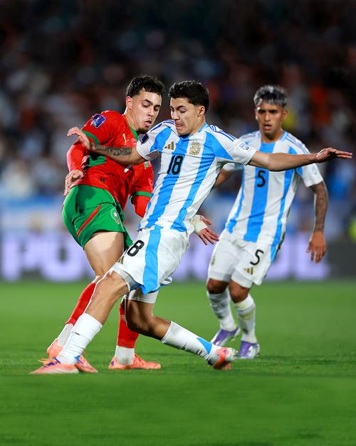 国际友谊赛半场战报：阿根廷2-0毛里塔尼亚 帕斯斩获国家队首球