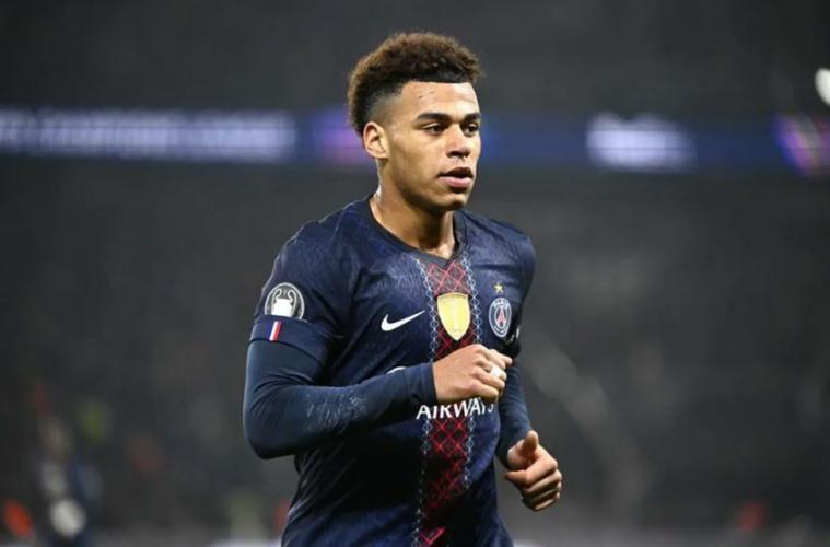 《队报》曝杜埃背部不适 或无缘法国vs哥伦比亚首发