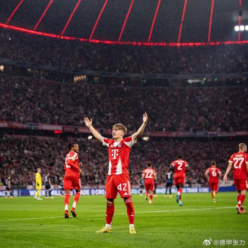 18岁拜仁小将卡尔 完成德国国家队首秀