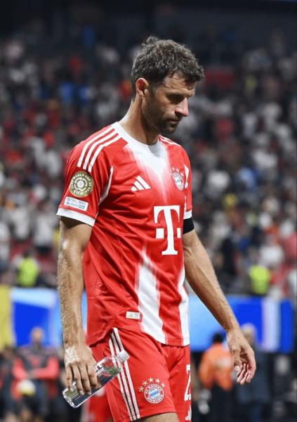 权威采访：穆勒不排除回归拜仁可能，顺其自然待契机