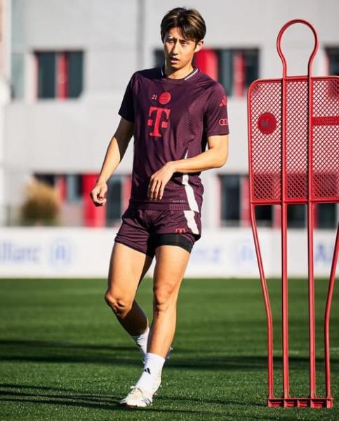 森保一赛后盛赞伊藤洋辉:拜仁历练助其赛场成长