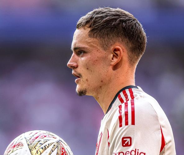 利物浦名宿库伊特评斯洛特：无需大改，带队取佳绩