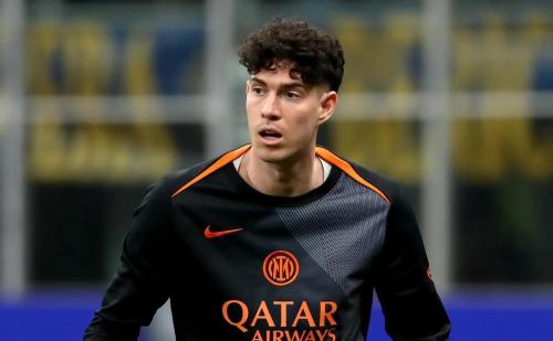 巴萨今夏补强防线 巴斯托尼与武什科维奇成引援目标