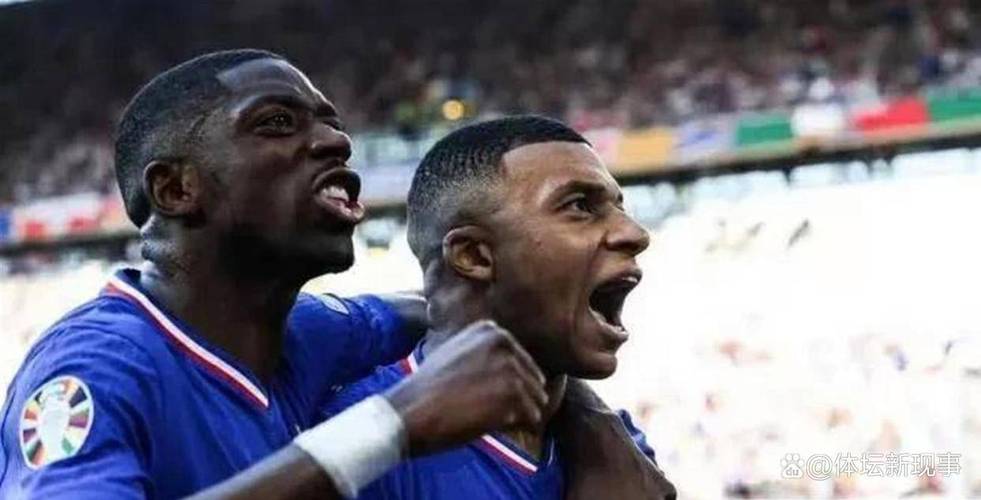 德尚怒斥热身赛恶劣犯规：奥利塞险些断腿，我们不是在打橄榄球