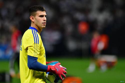 利雅得胜利官方宣布：20岁门将布埃纳十字韧带损伤将手术