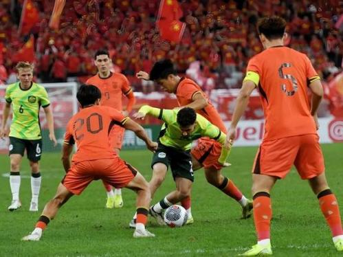 FIFA系列赛国足战喀麦隆 开场3分钟0-1落后防线露破绽